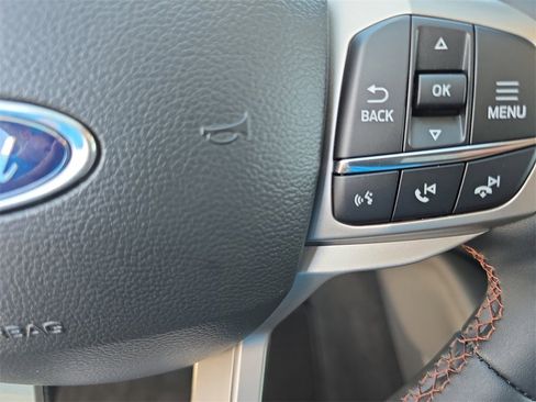 New 2025 Ford Explorer Active w/ Active Comfort Package image 18