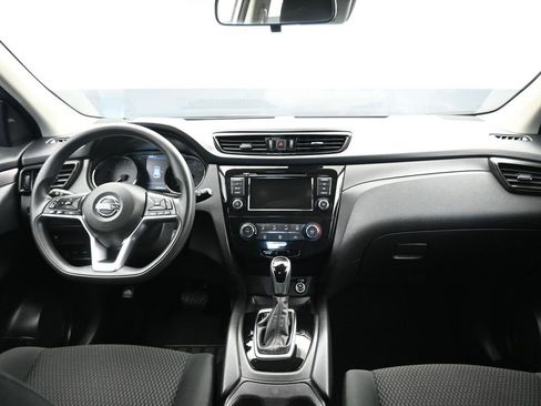 Used 2022 Nissan Rogue Sport S image 35