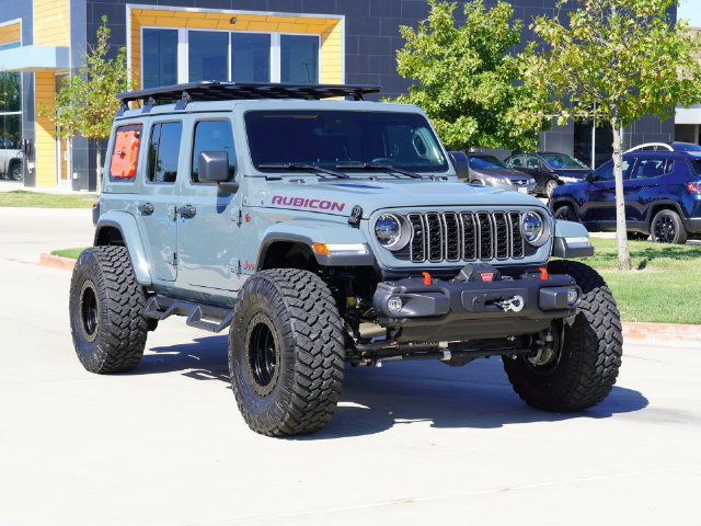 Used 2025 Jeep Wrangler Unlimited Rubicon w/ Safety Group AWD/4WD image 8