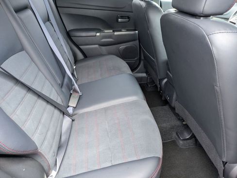 Used 2025 Mitsubishi Outlander Sport SE AWD/4WD image 30