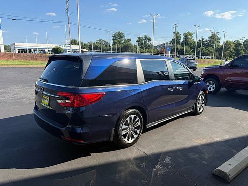 Used 2024 Honda Odyssey EX-L image 5