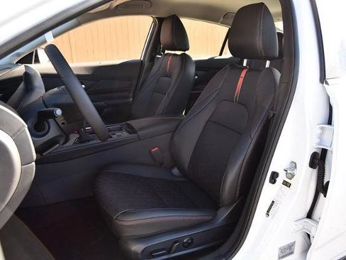 New 2026 Nissan Sentra SR image 24