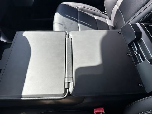 New 2025 Ford F150 Lariat w/ Equipment Group 502A High image 74