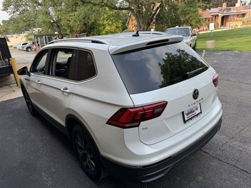Used 2023 Volkswagen Tiguan SE AWD/4WD image 39