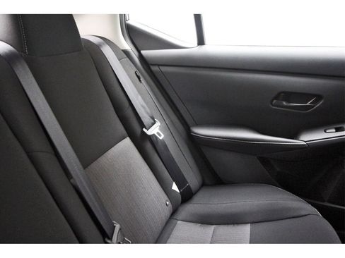 Used 2025 Nissan Sentra SV w/ All-Weather Package image 10