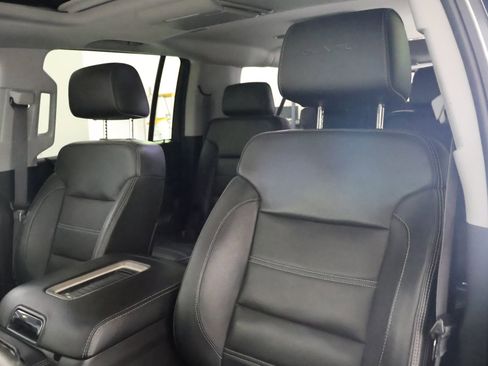 Used 2016 GMC Yukon XL Denali w/ Open Road Package AWD/4WD image 24