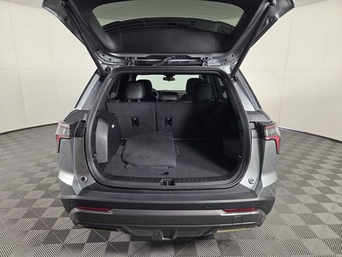 Used 2026 Chevrolet Equinox ACTIV AWD/4WD image 27