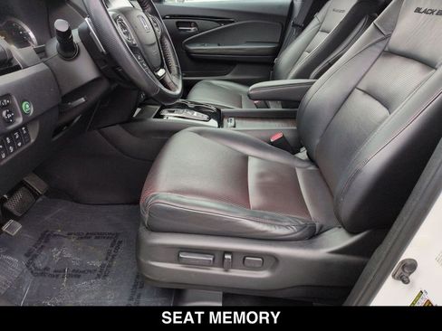 Used 2021 Honda Ridgeline Black Edition image 3