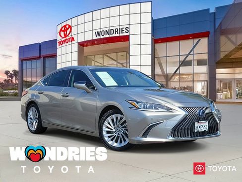 Used 2019 Lexus ES 300h FWD image 1