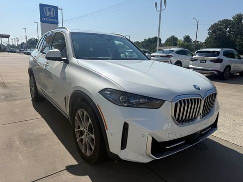 Used 2024 BMW X5 xDrive50e w/ M Sport Package AWD/4WD image 6