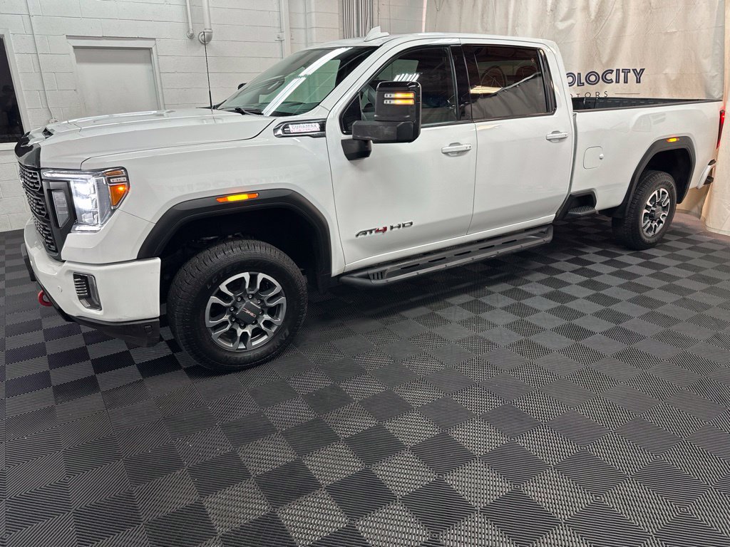 Used 2023 GMC Sierra 2500 AT4 w/ Driver Alert Package I AWD/4WD image 5