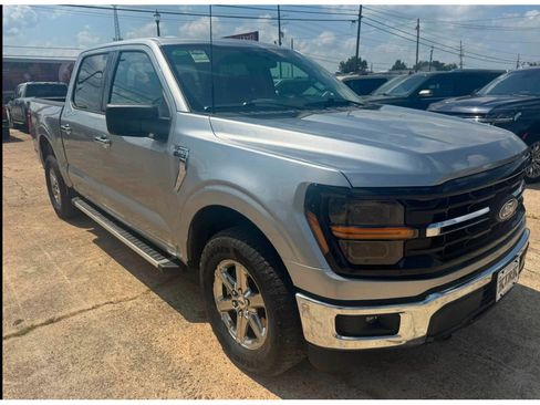 Used 2025 Ford F150 XLT w/ Equipment Group 301A Standard AWD/4WD image 7