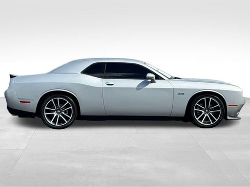 Used 2023 Dodge Challenger R/T RWD image 8