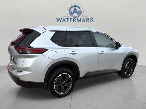 Certified 2024 Nissan Rogue SV w/ SV Premium Package AWD/4WD image 5