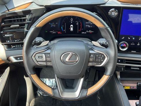Certified 2025 Lexus RX 350 Premium w/ Accessory Package (Z1) FWD image 24