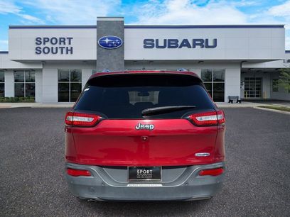 Used 2017 Jeep Cherokee Latitude w/ Safety/Convenience Group