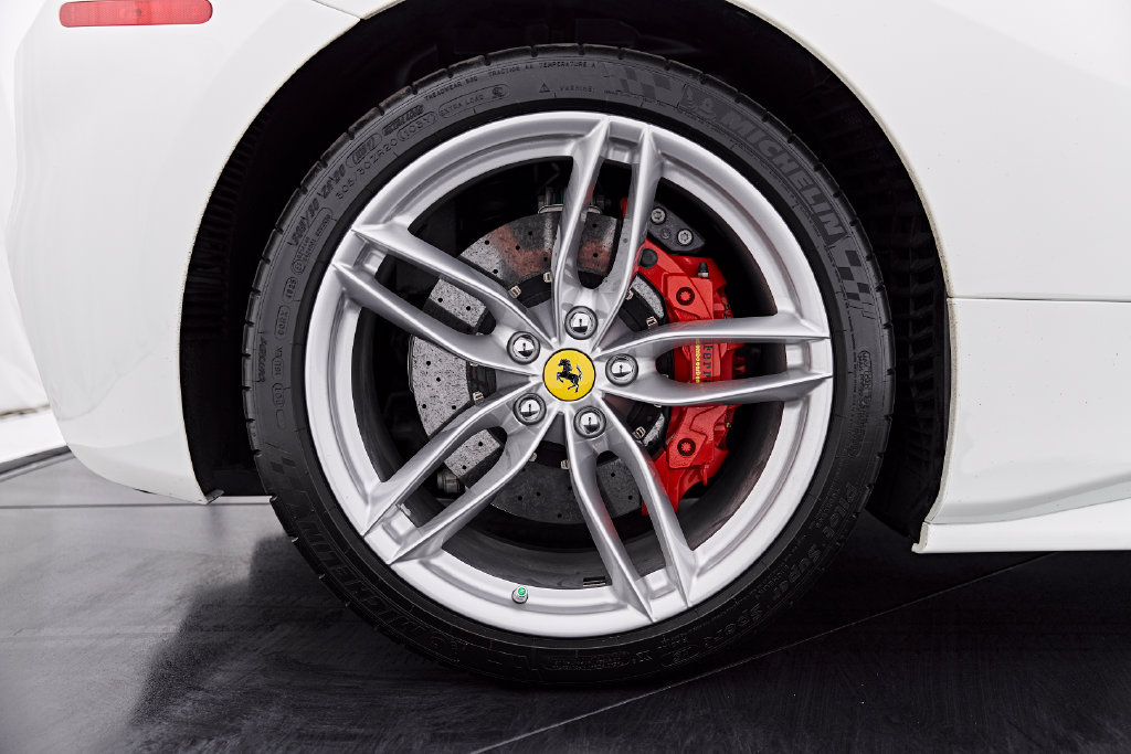 Used 2018 Ferrari 488 Spider RWD image 44