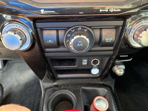 Used 2019 Toyota 4Runner TRD Off-Road Premium image 25