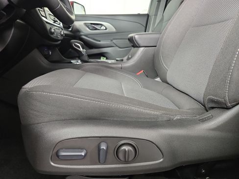 Certified 2023 Chevrolet Traverse LT FWD image 31