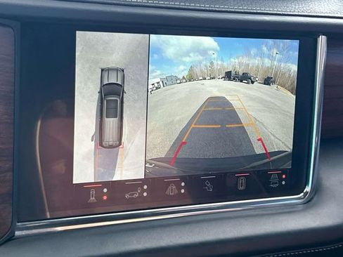 Used 2023 GMC Yukon Denali Ultimate image 38