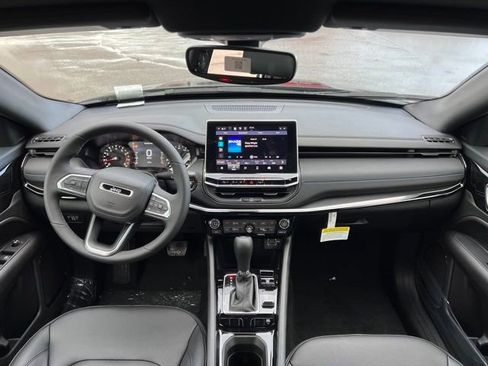 New 2026 Jeep Compass Limited image 11