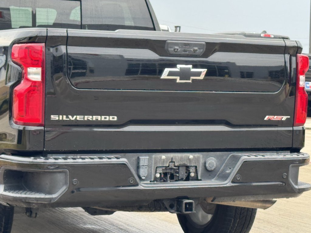 Used 2022 Chevrolet Silverado 1500 RST RWD image 7