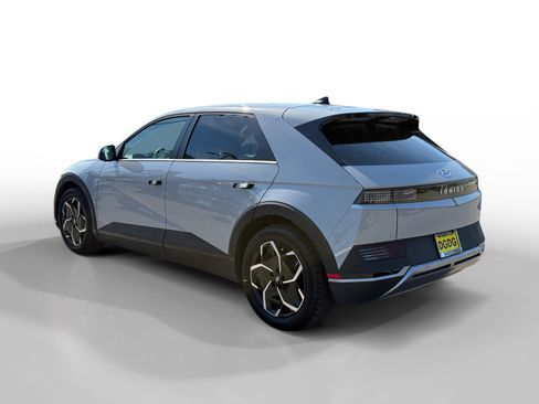 Certified 2024 Hyundai Ioniq 5 SEL RWD image 3