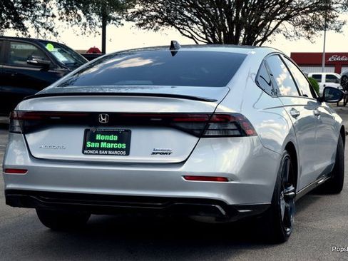 Used 2025 Honda Accord Sport image 3