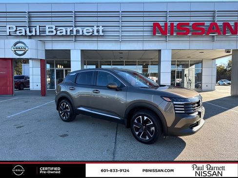 Certified 2025 Nissan Kicks SV image 1