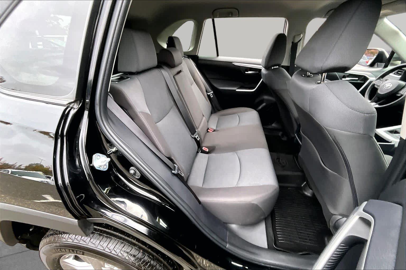 Certified 2025 Toyota RAV4 XLE AWD/4WD image 19
