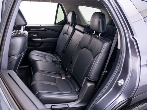 Used 2024 Honda Pilot EX-L image 16
