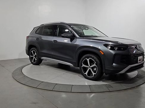 New 2026 Volkswagen Tiguan SE image 7