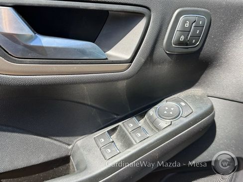 Used 2022 Ford Escape SEL w/ Technology Package FWD image 12