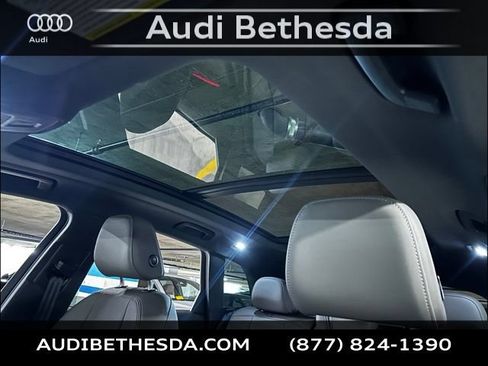 Used 2025 Audi Q5 Premium Plus w/ Premium Plus AWD/4WD image 28