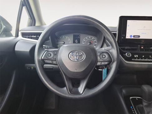 Used 2024 Toyota Corolla LE image 12