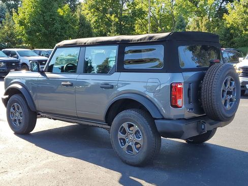 New 2025 Ford Bronco 4-Door image 6