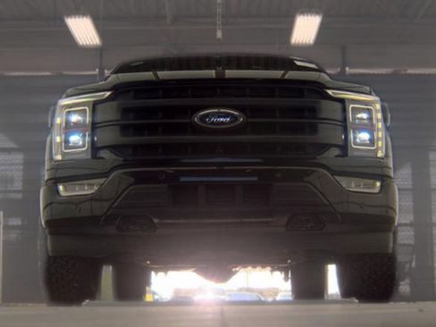 Used 2023 Ford F150 Lariat w/ Equipment Group 502A High AWD/4WD image 3