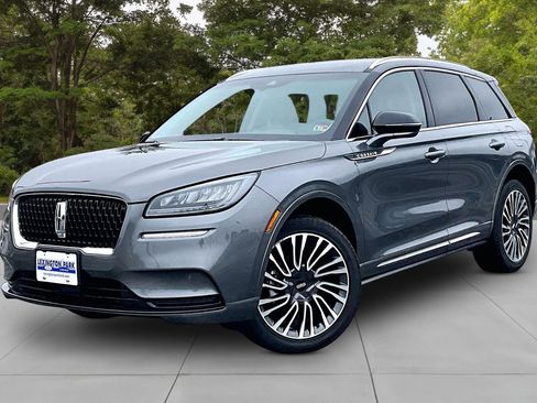 Used 2022 Lincoln Corsair Reserve w/ Sport Package image 3