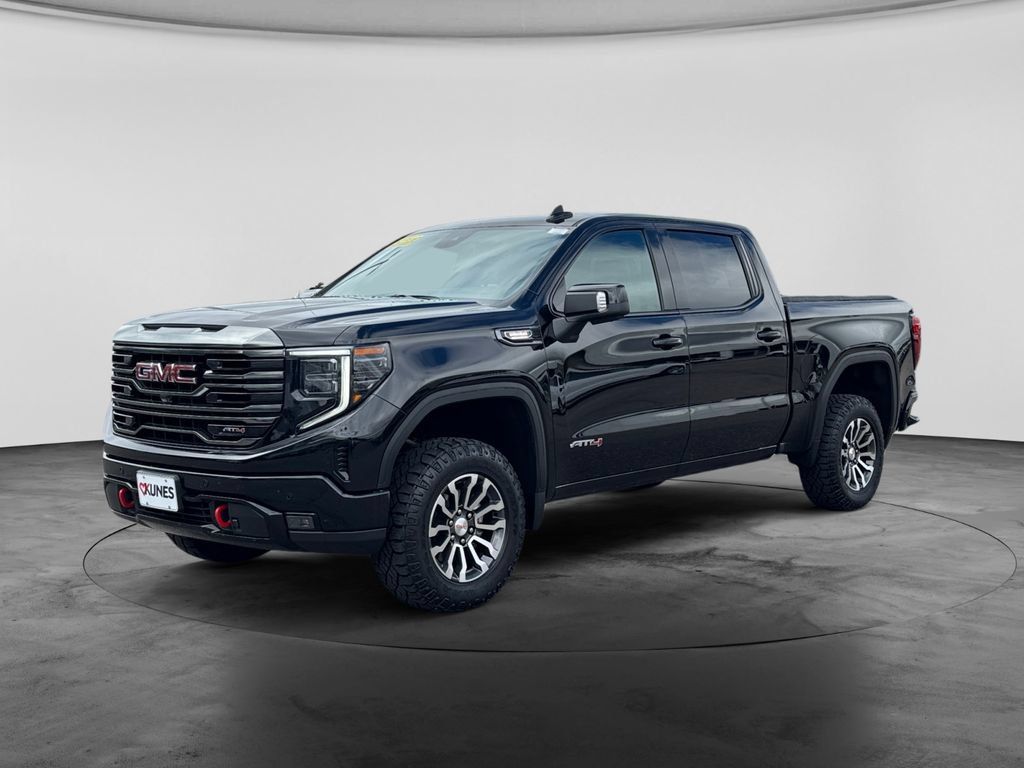 Used 2023 GMC Sierra 1500 AT4 w/ AT4 Premium Package AWD/4WD image 5