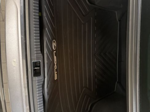 Used 2025 Lexus IS 350 F Sport image 17