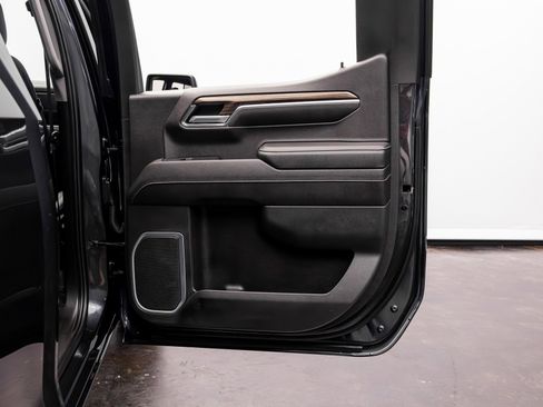 Used 2023 Chevrolet Silverado 1500 RST image 36