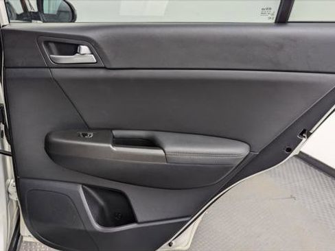 Used 2022 Kia Sportage Nightfall Edition image 21