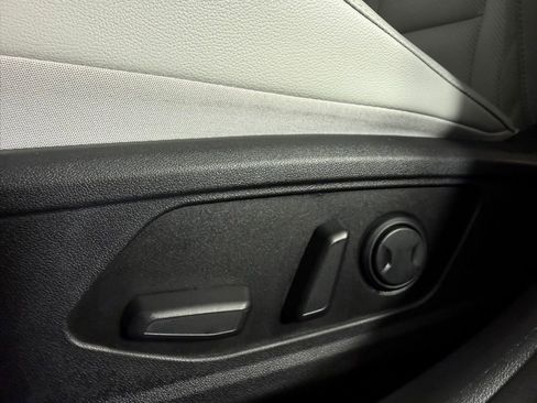 Used 2024 Hyundai Elantra Limited FWD image 24