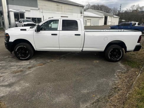 New 2026 RAM 3500 Tradesman image 10