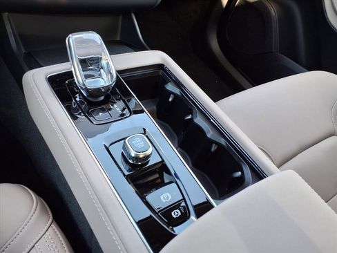 New 2026 Volvo XC90 B6 Plus w/ Protection Package Premier image 13