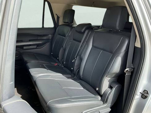 Certified 2023 Ford Expedition Max XLT image 28