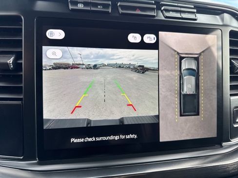 Used 2024 Ford F250 Lariat w/ Chrome Package image 23