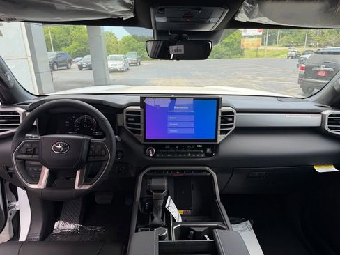 New 2026 Toyota Tundra Limited AWD/4WD image 9