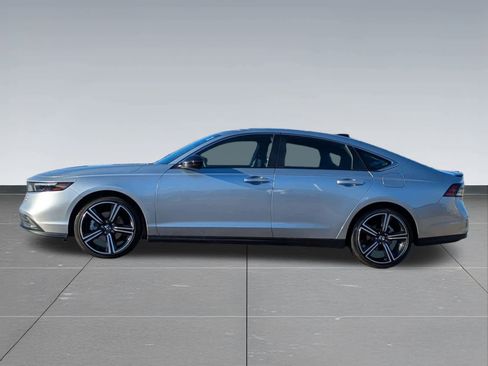 Certified 2025 Honda Accord Sport image 3