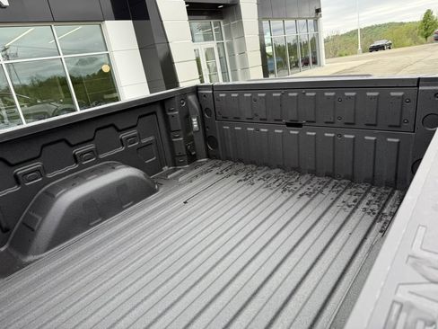New 2026 GMC Sierra 1500 Denali AWD/4WD image 10